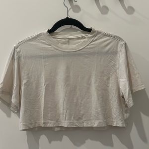 Lululemon cropped all yours tee